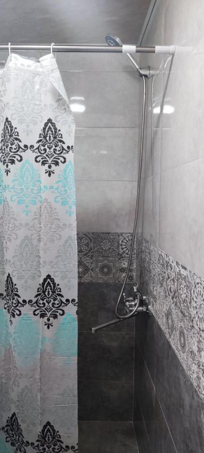 Guest House Lela Rezo Kazbegi Ngoại thất bức ảnh