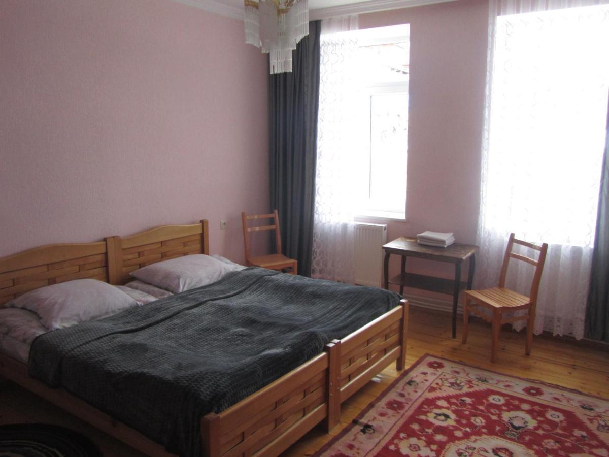 Guest House Lela Rezo Kazbegi Ngoại thất bức ảnh